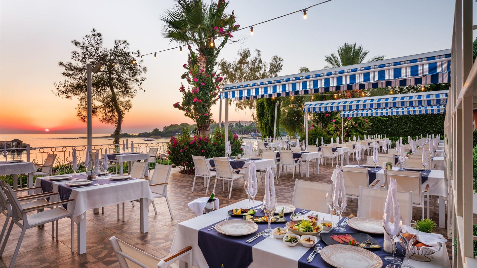 Rubi Platinum Spa Resort & Suites