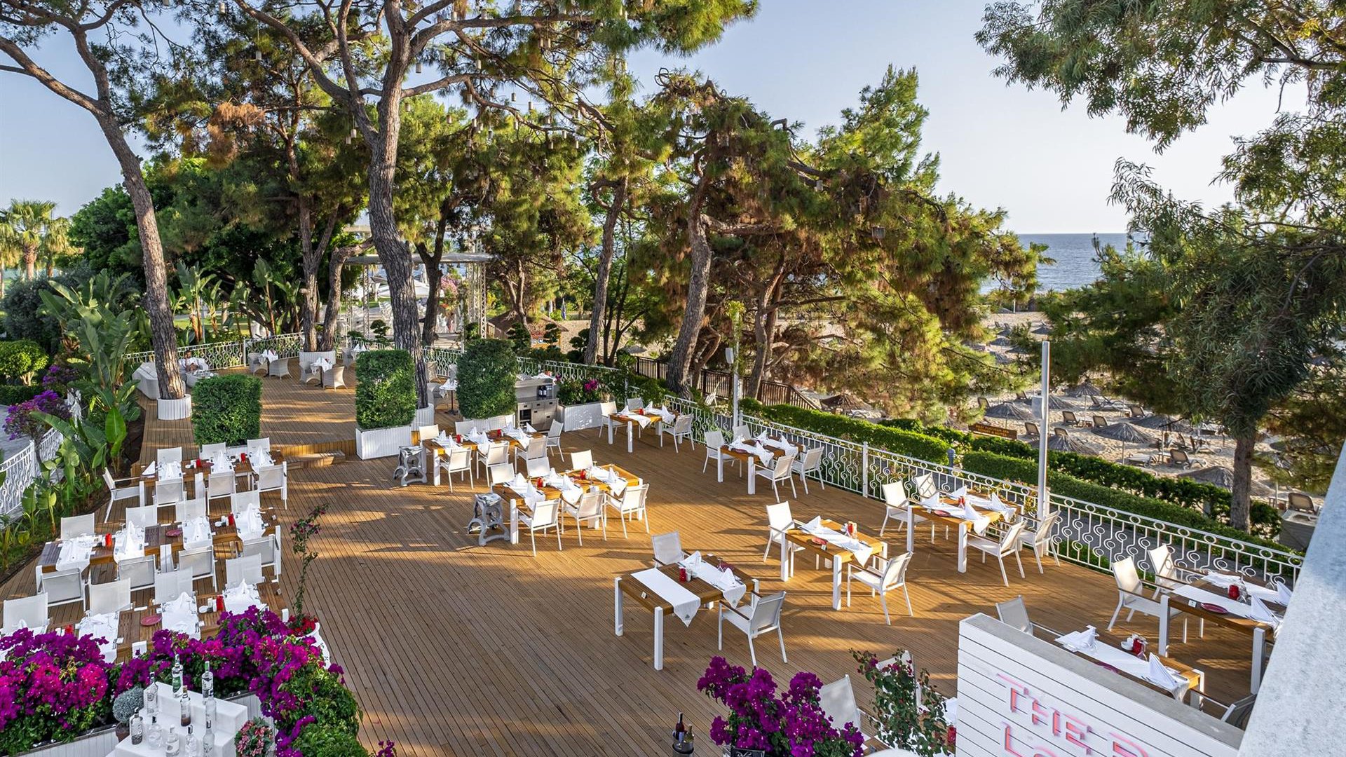 Rubi Platinum Spa Resort & Suites