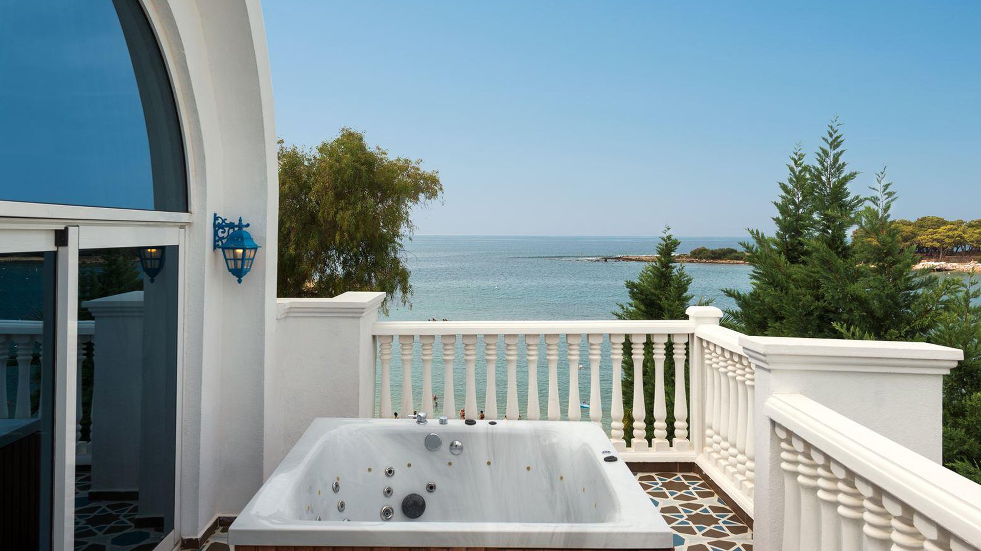 Rubi Platinum Spa Resort & Suites