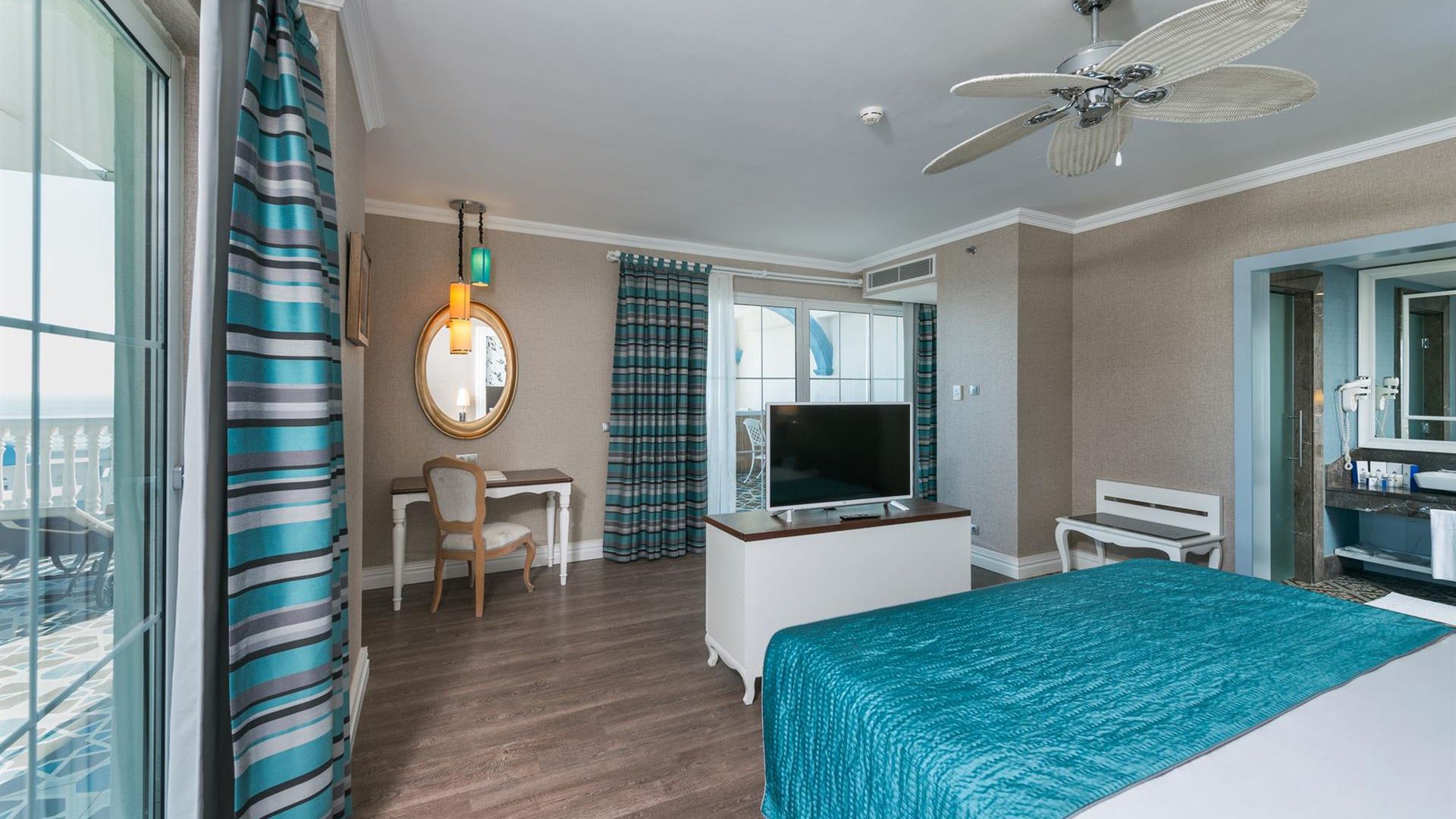 Rubi Platinum Spa Resort & Suites