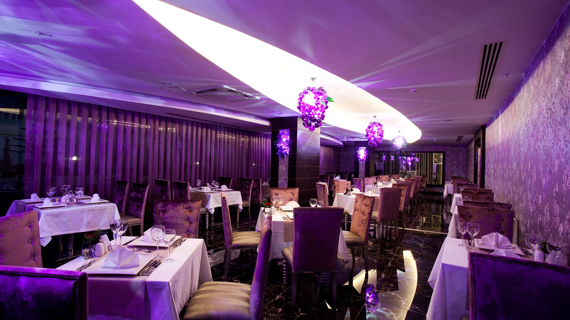 Q PREMIUM RESORT