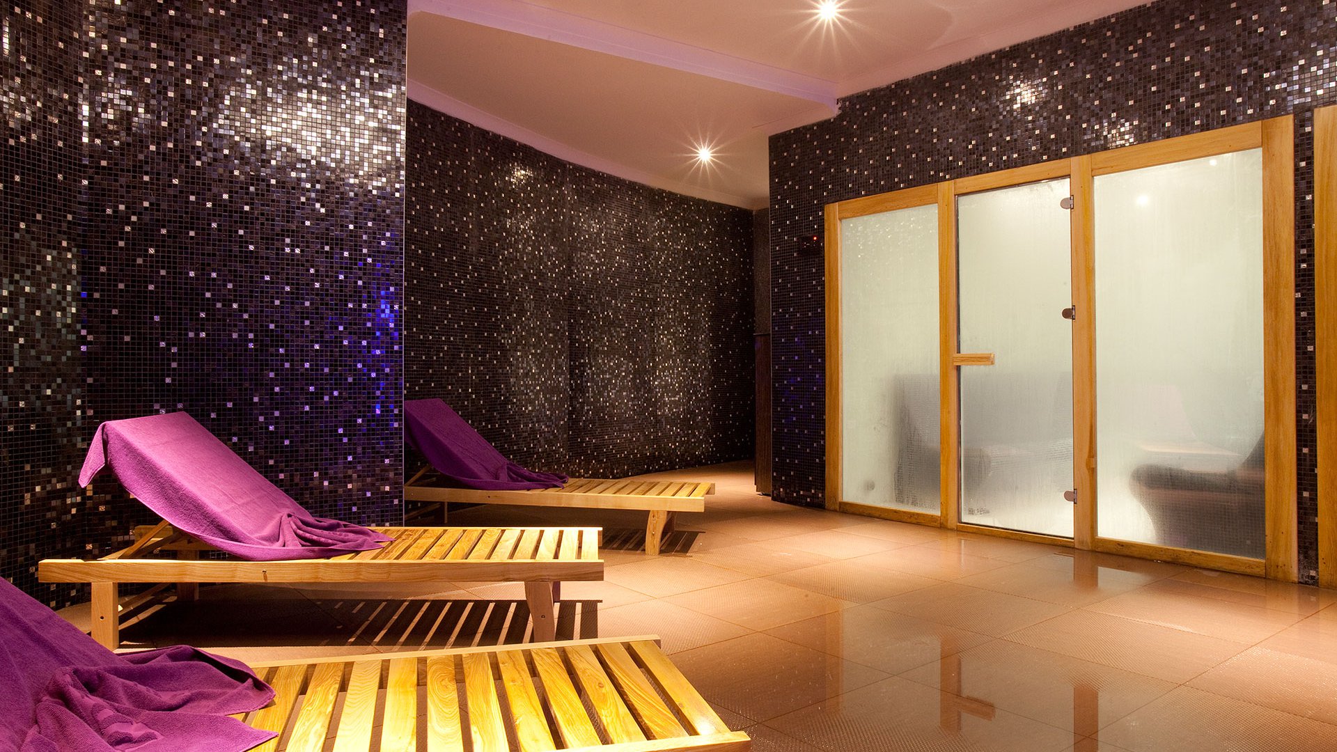 Q PREMIUM RESORT