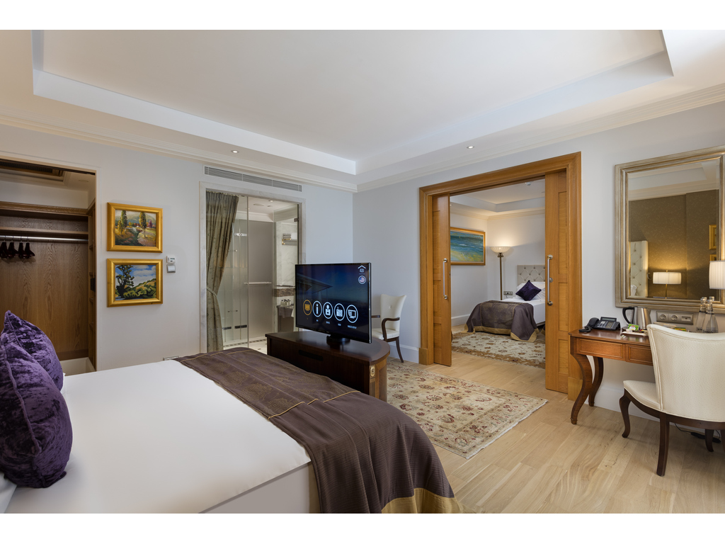 TITANIC MARDAN PALACE