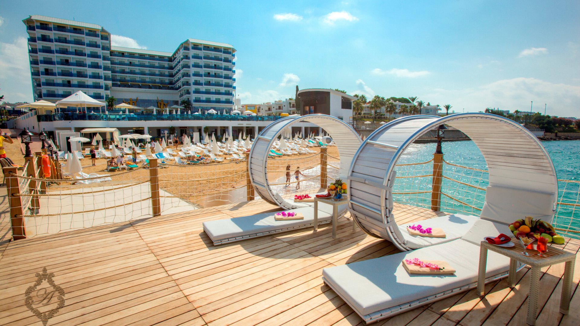 AZURA DELUXE RESORT & SPA
