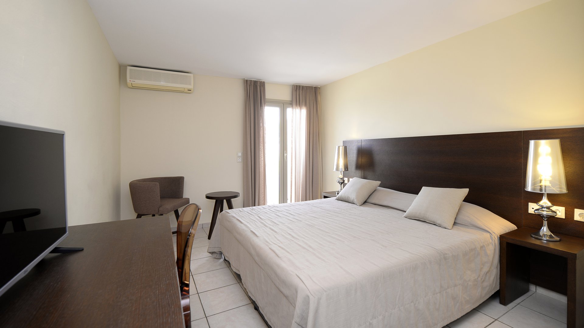 GOLDEN BEACH HERSONISSOS