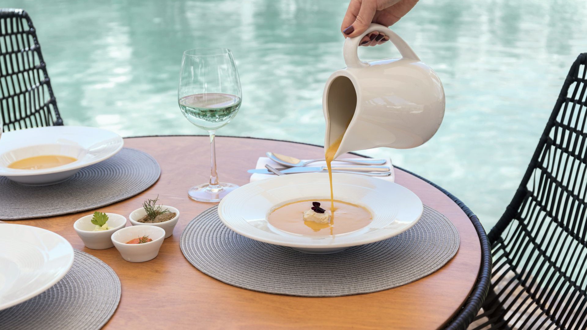 MITSIS SELECTION LAGUNA