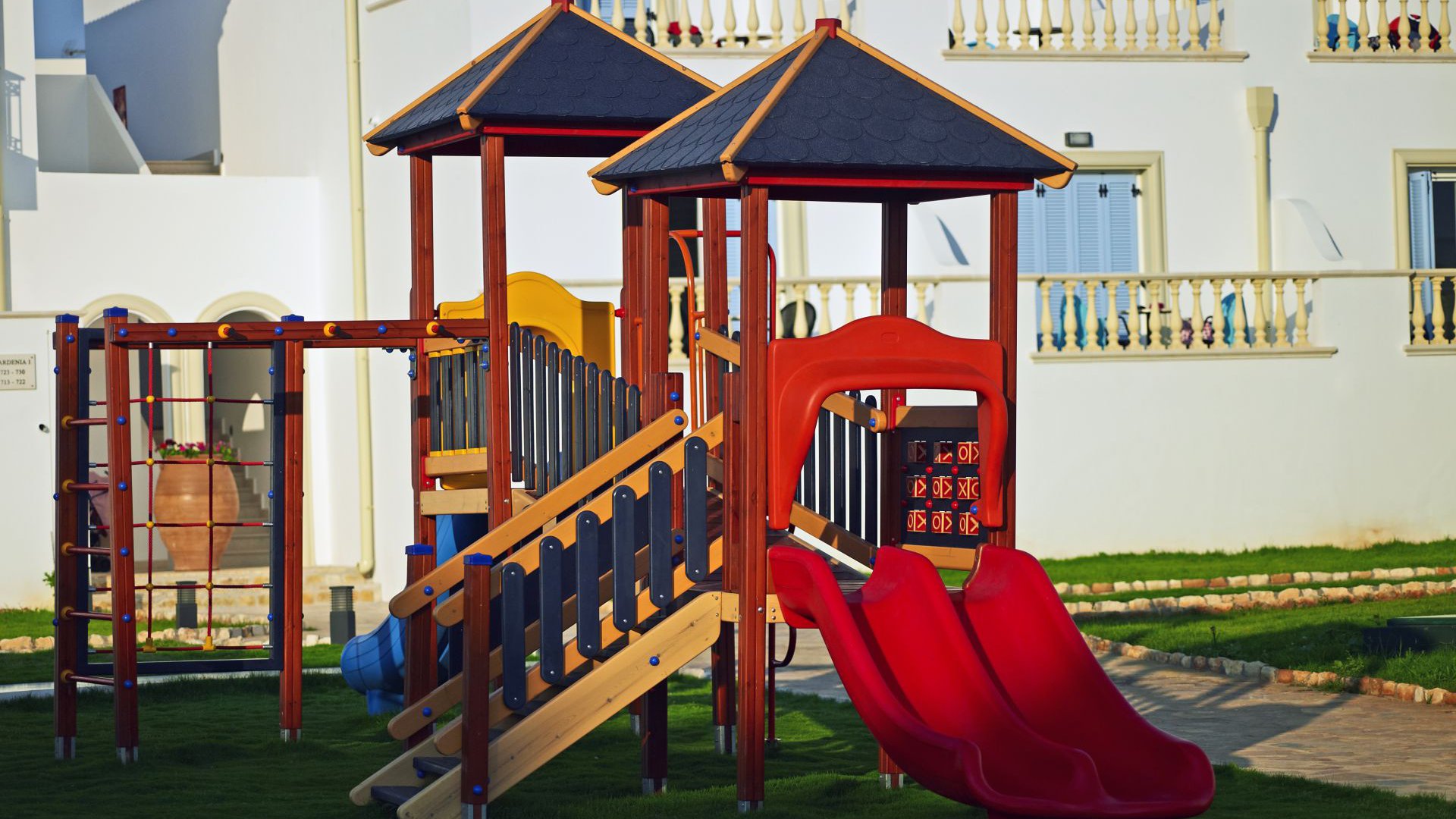 MITSIS SELECTION LAGUNA