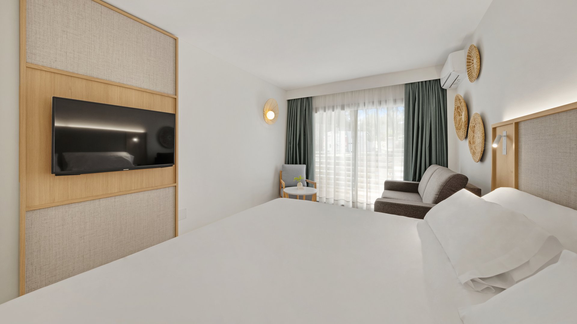 OCCIDENTAL CALA VINAS