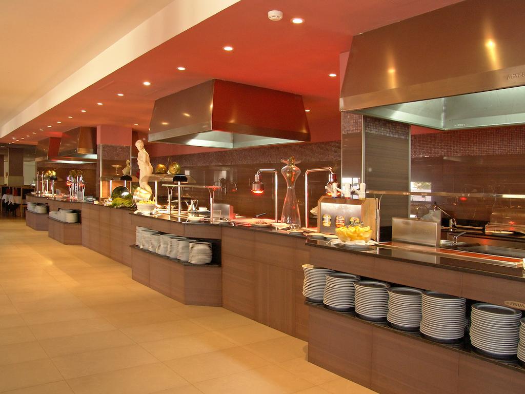 BLAU PUNTA REINA FAMILY RESORT