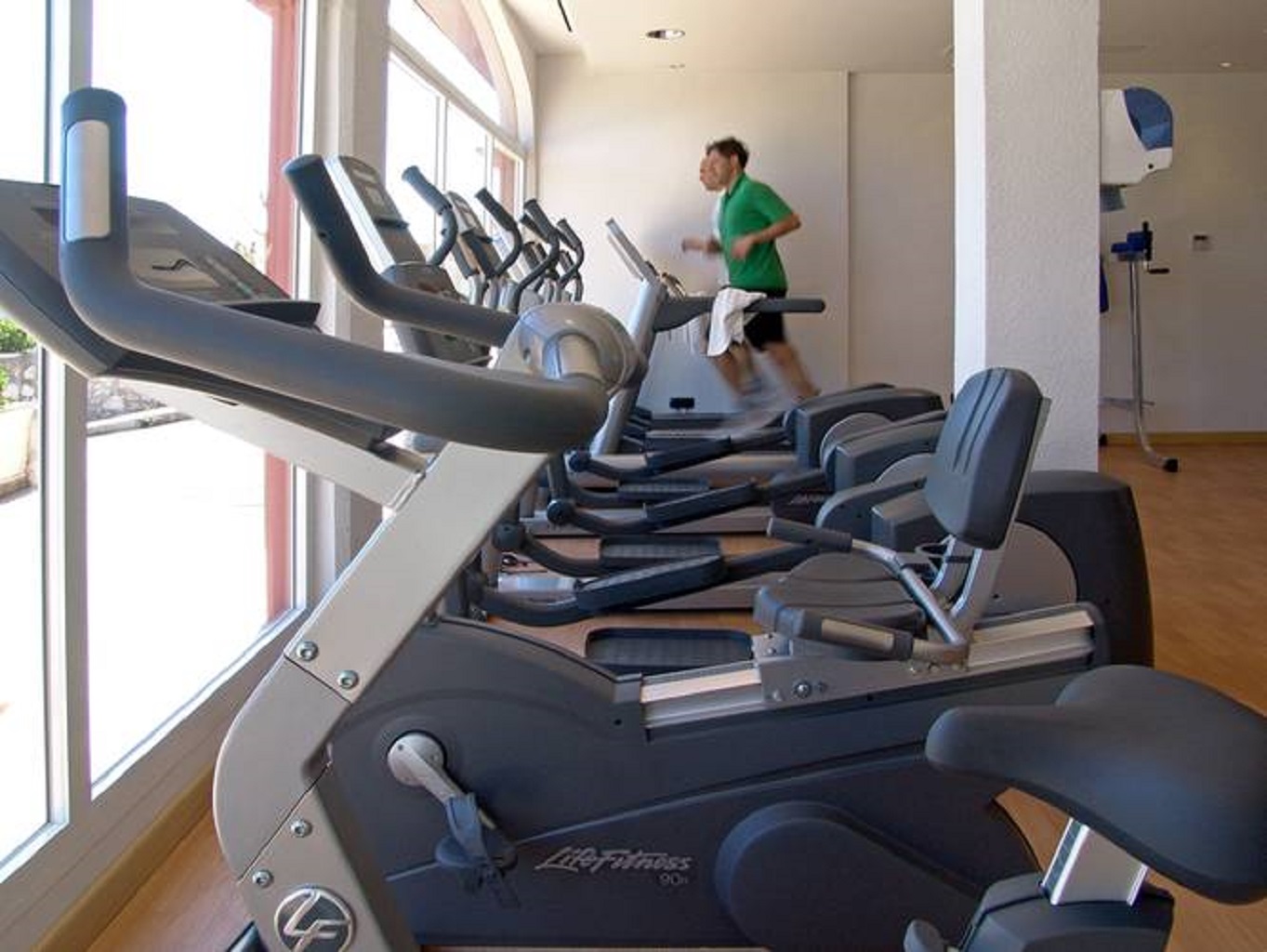 BLAU PUNTA REINA FAMILY RESORT