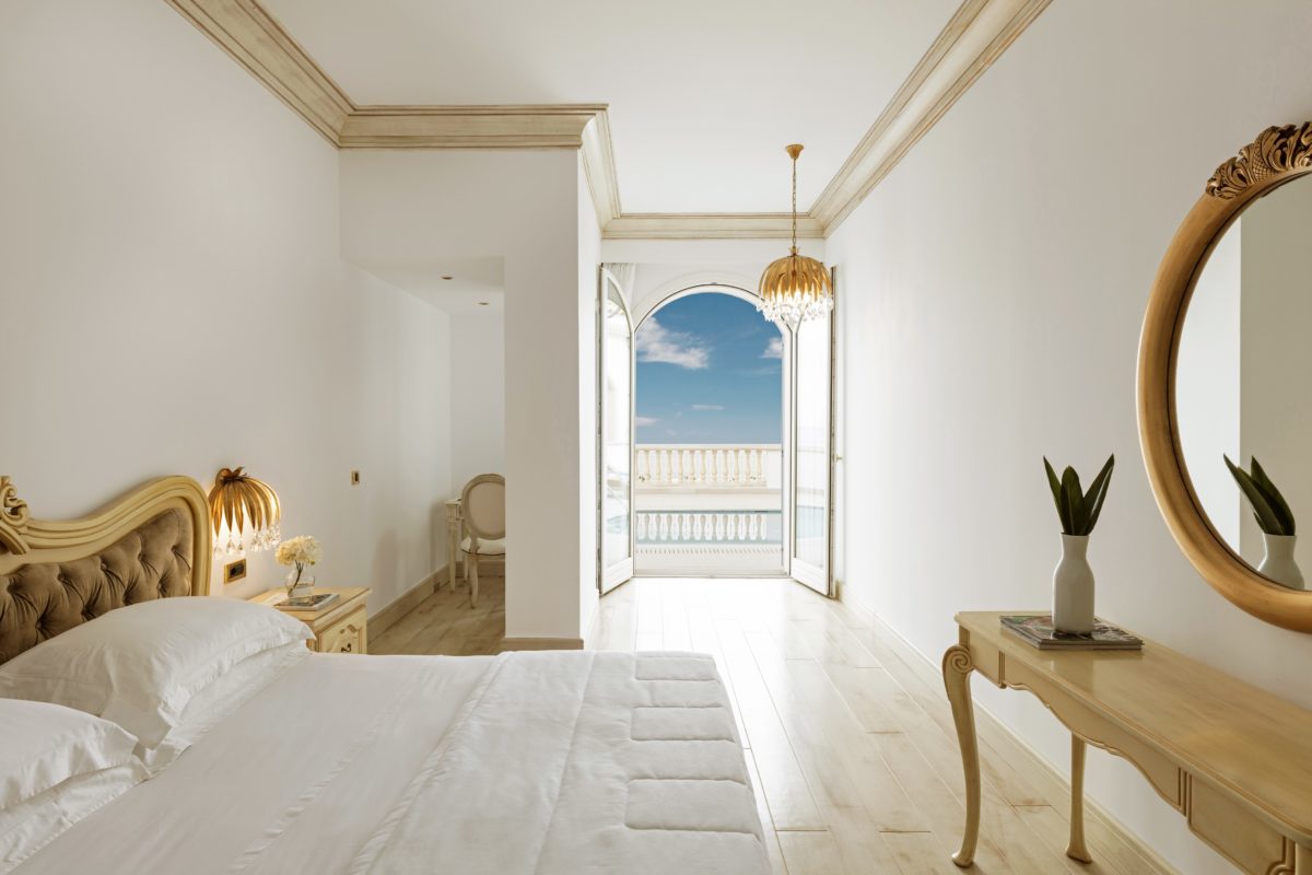 MITSIS SELECTION LAGUNA