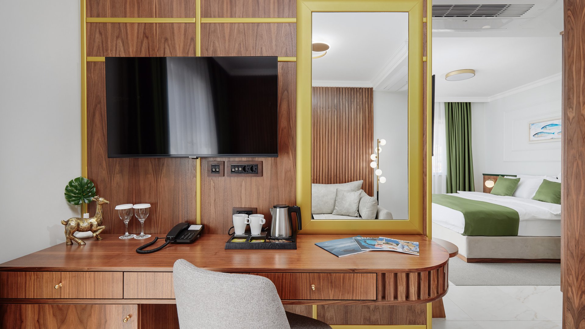 HOTEL DIPLOMAT BY AYCON