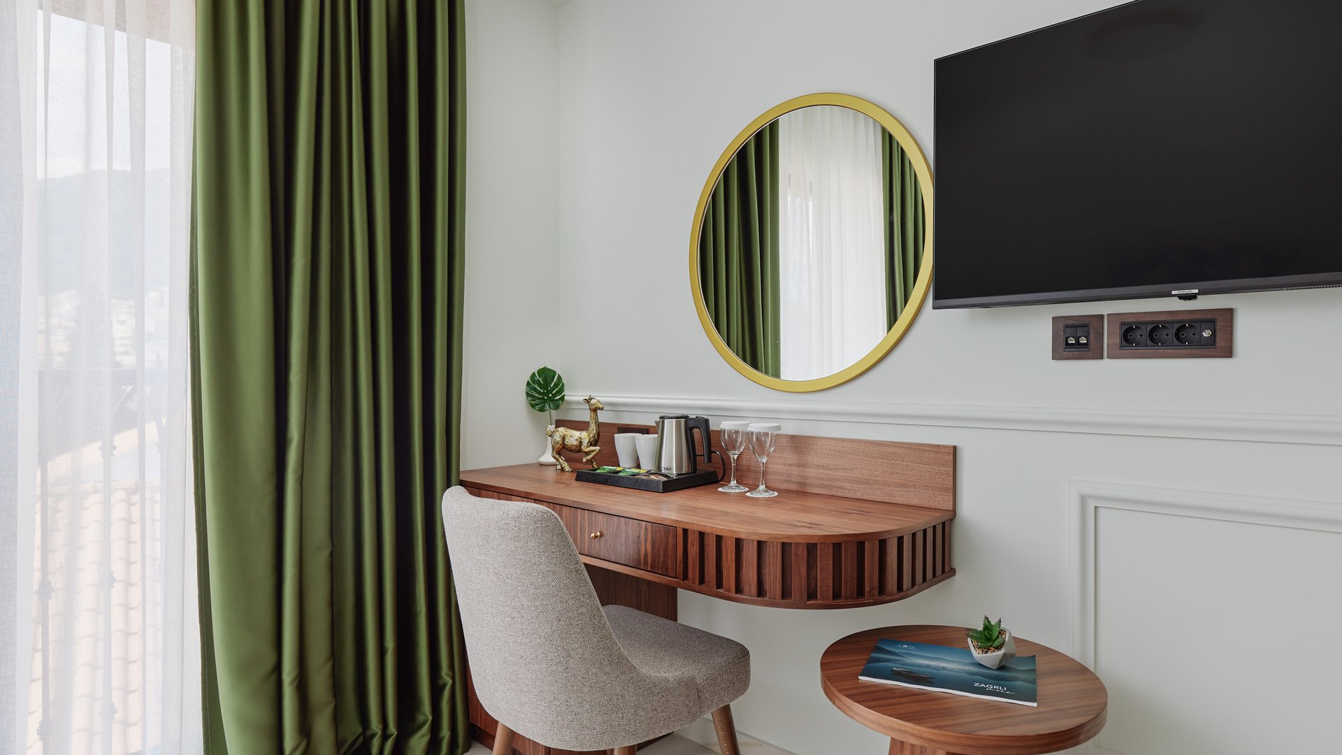 HOTEL DIPLOMAT BY AYCON