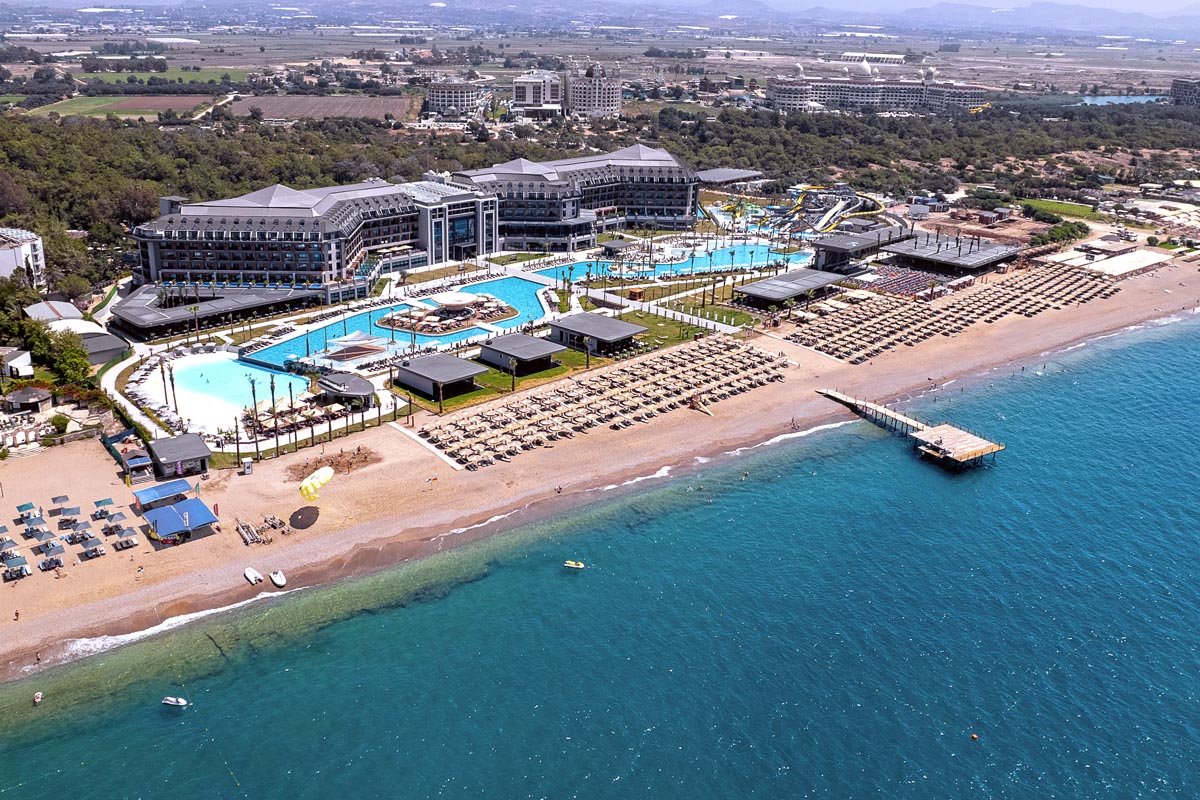LAGO HOTEL