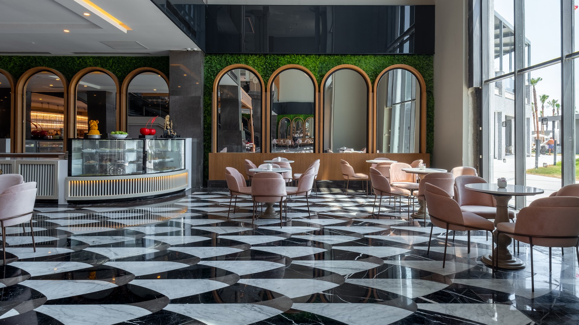 LAGO HOTEL