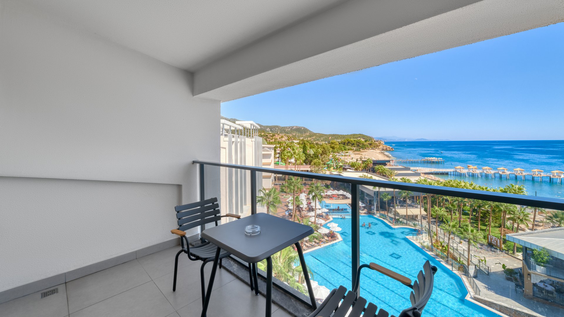Seven Seas Palmeras Bay