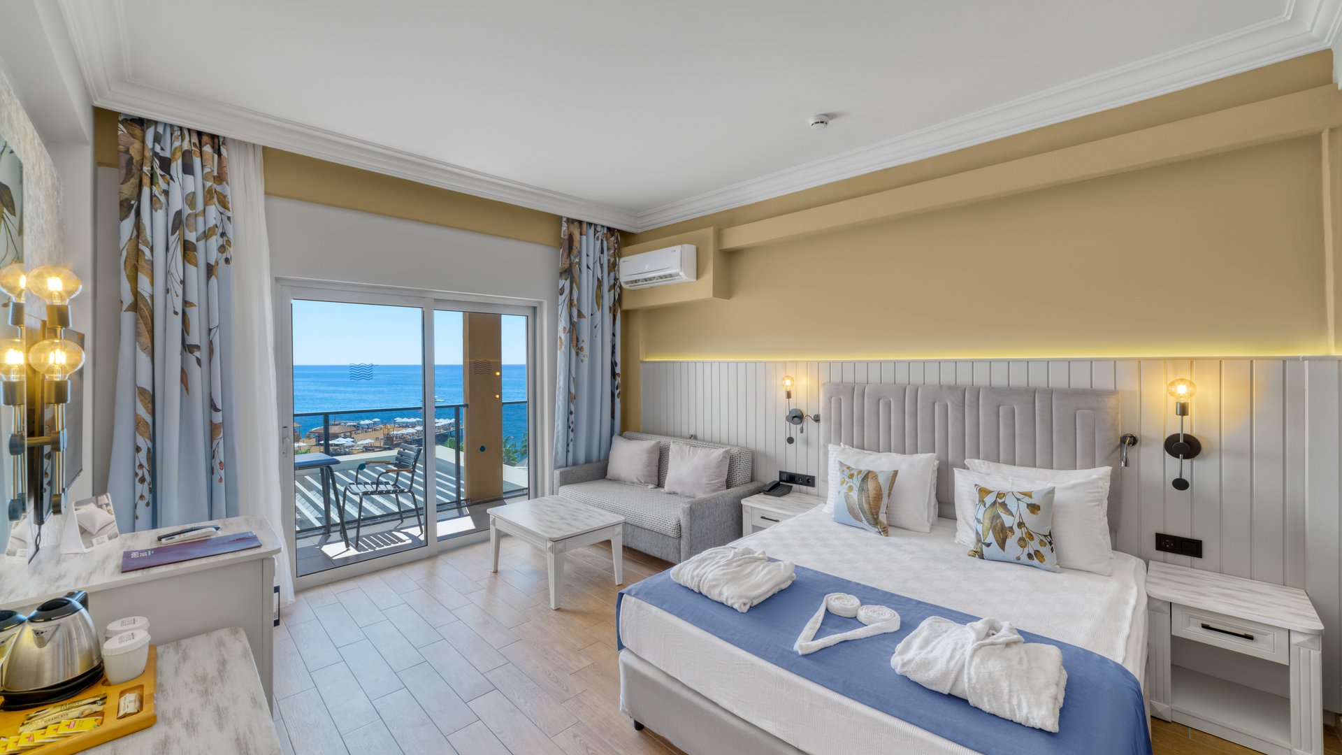 Seven Seas Palmeras Bay