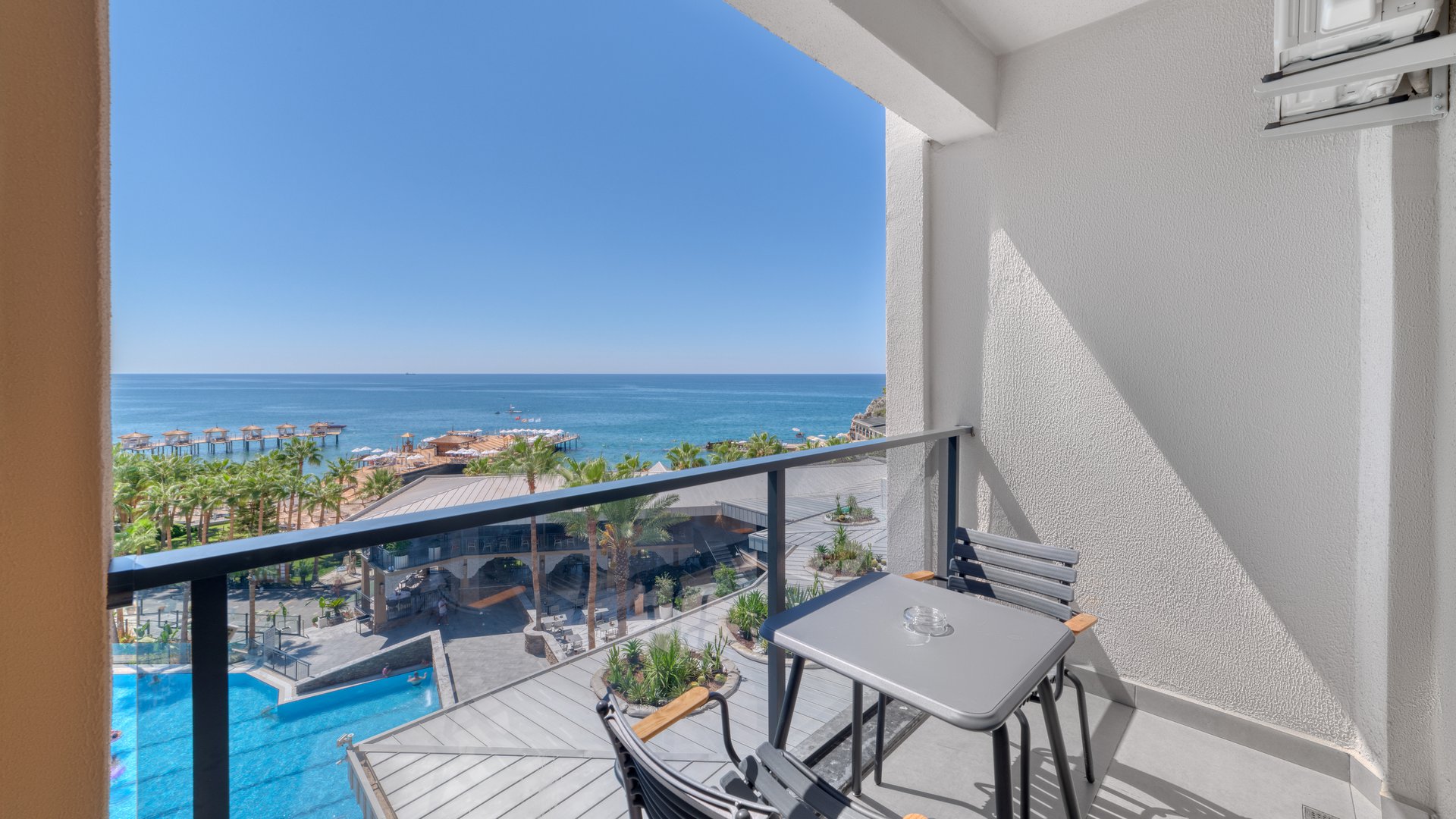 Seven Seas Palmeras Bay