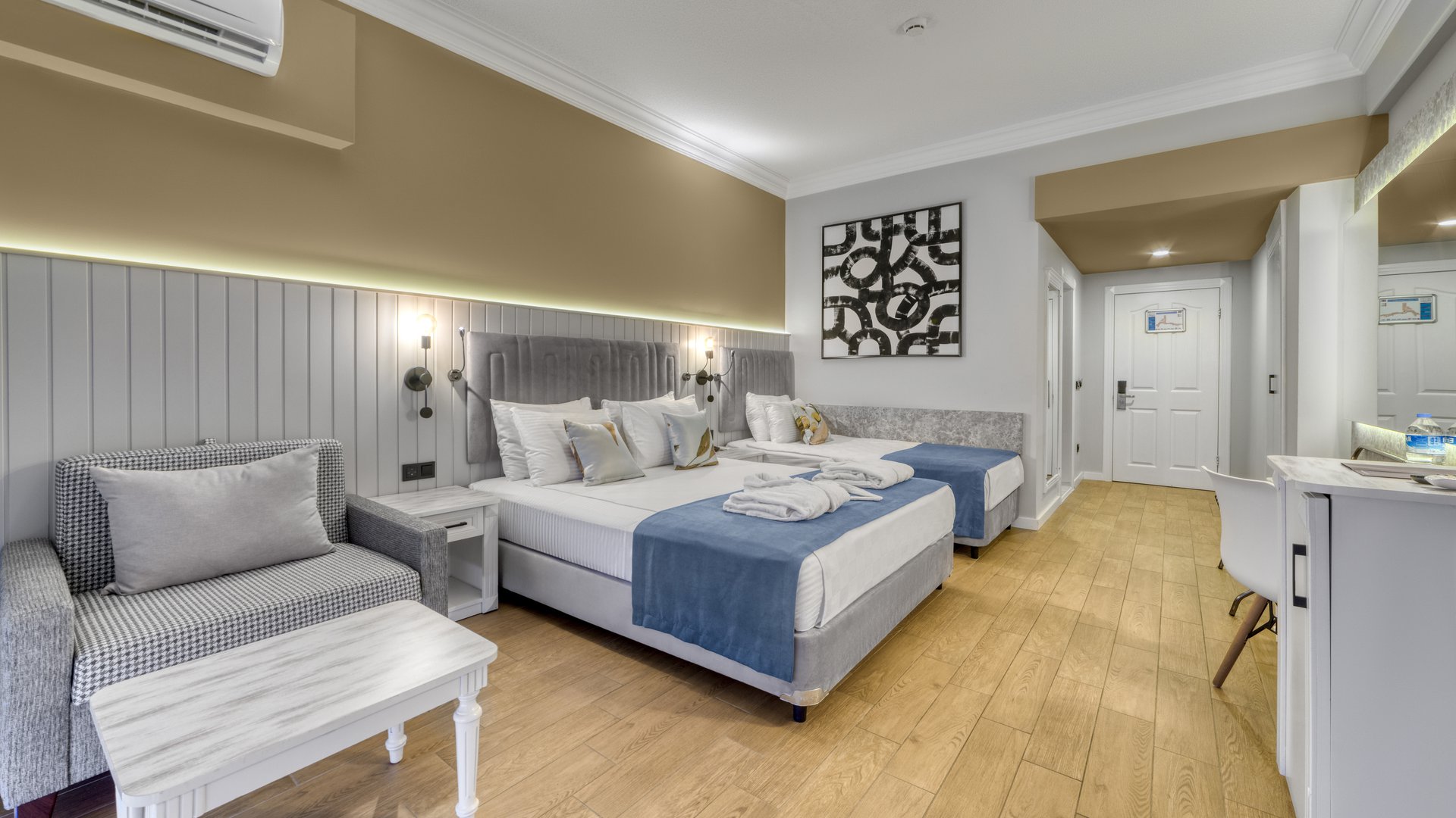 Seven Seas Palmeras Bay