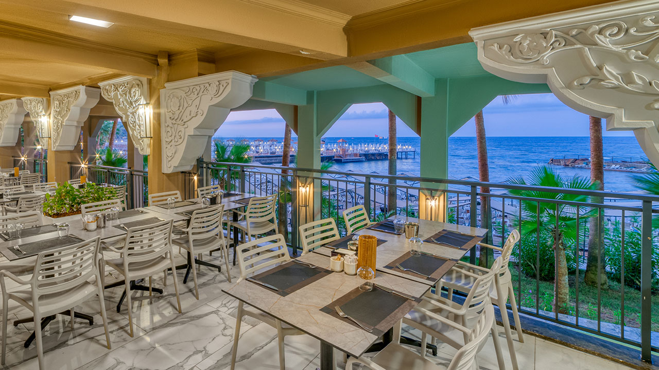 Seven Seas Palmeras Bay