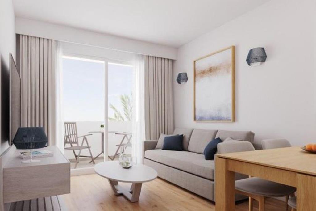 BLAU PUNTA REINA FAMILY RESORT