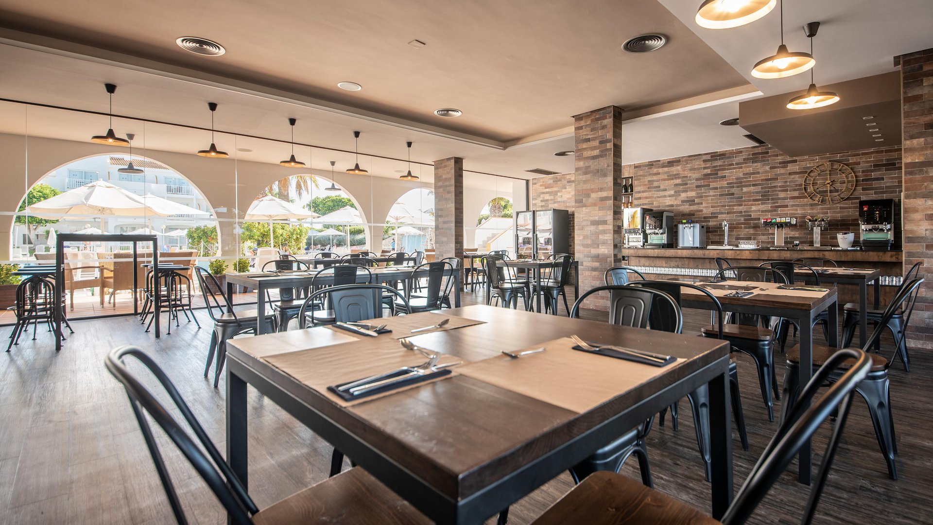 BLAU PUNTA REINA FAMILY RESORT