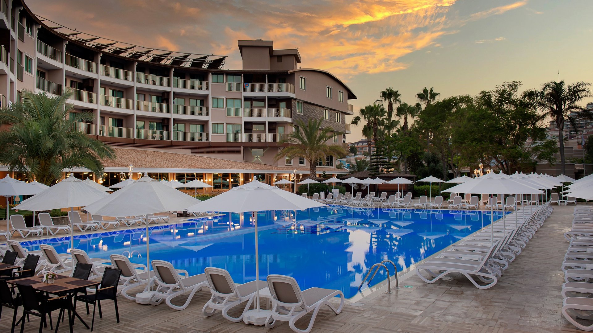 QUATTRO FAMILY CLUB DEM HOTEL