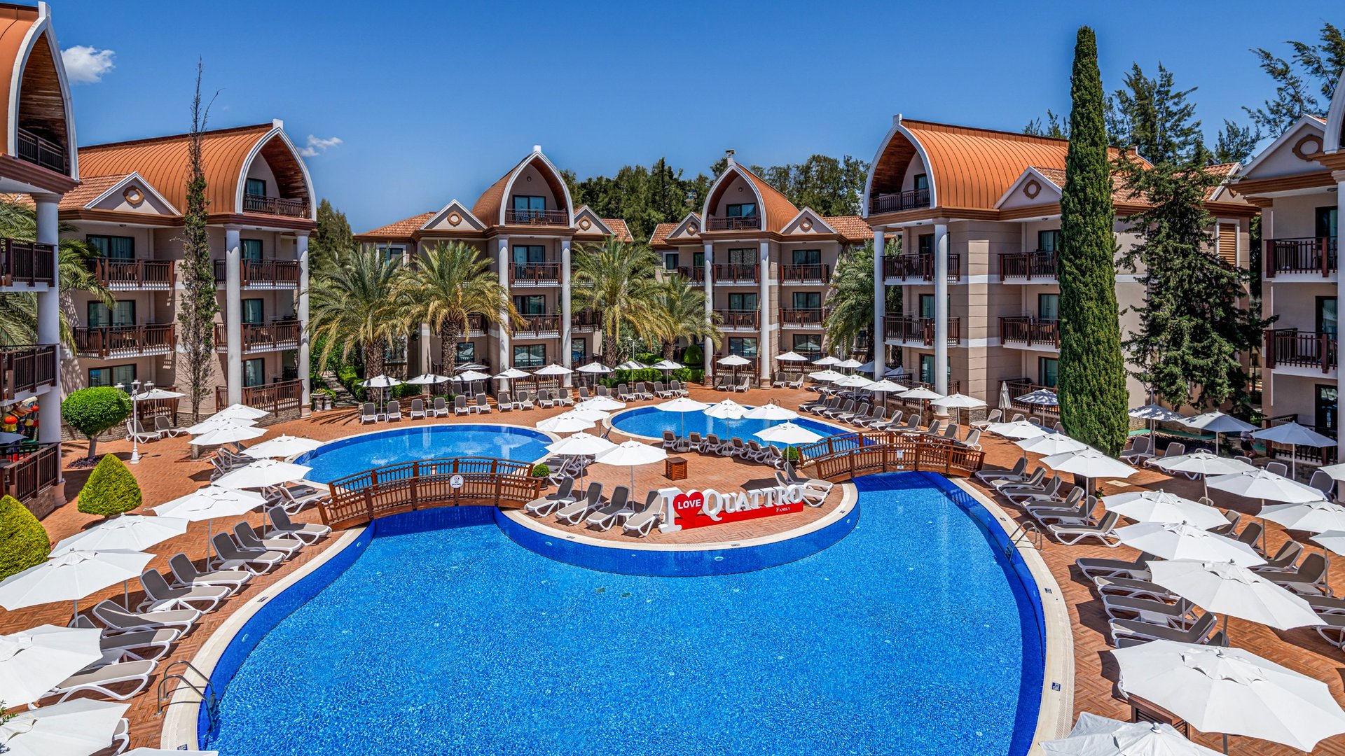 QUATTRO FAMILY CLUB DEM HOTEL