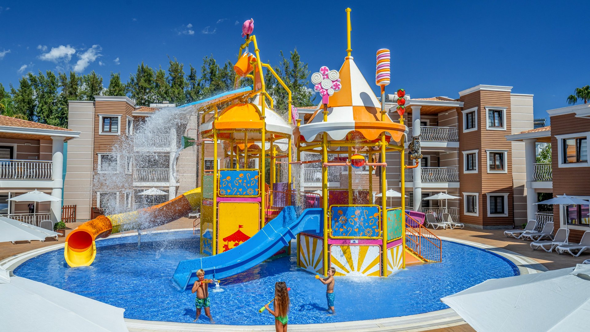 QUATTRO FAMILY CLUB DEM HOTEL