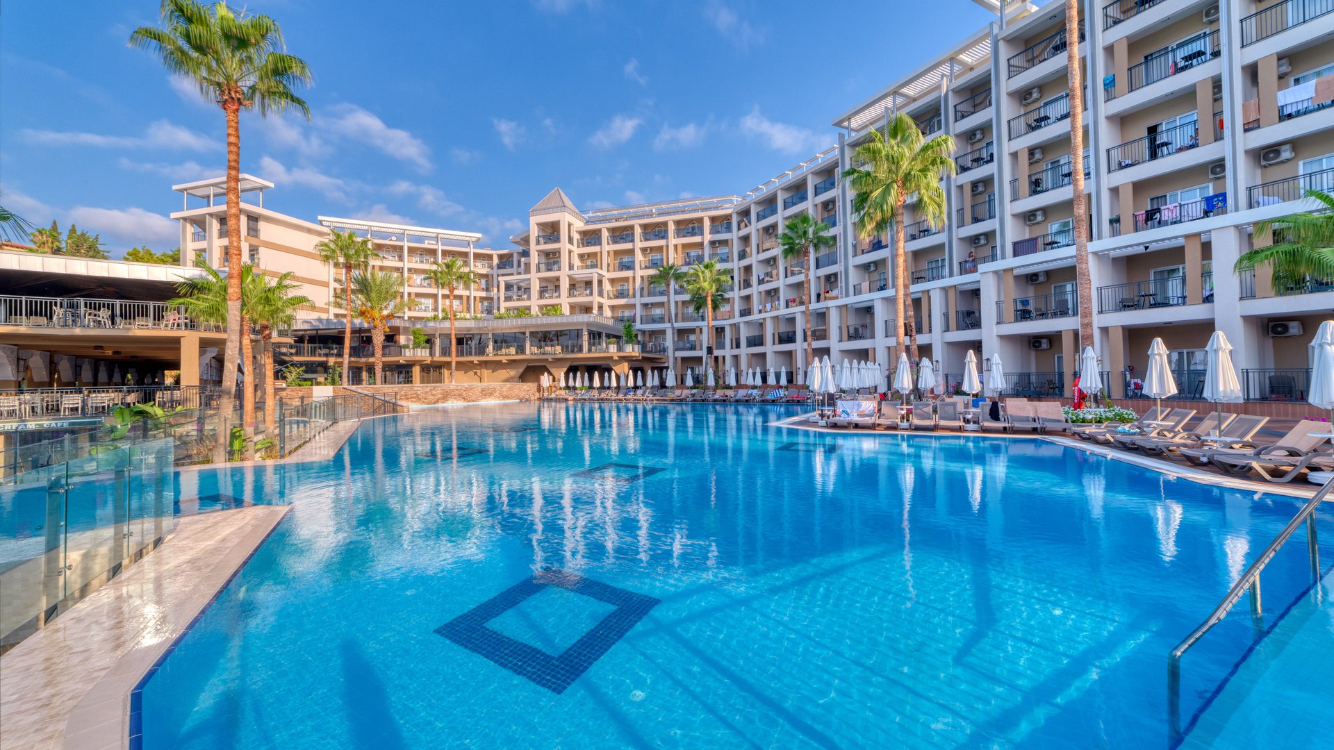 Seven Seas Palmeras Bay