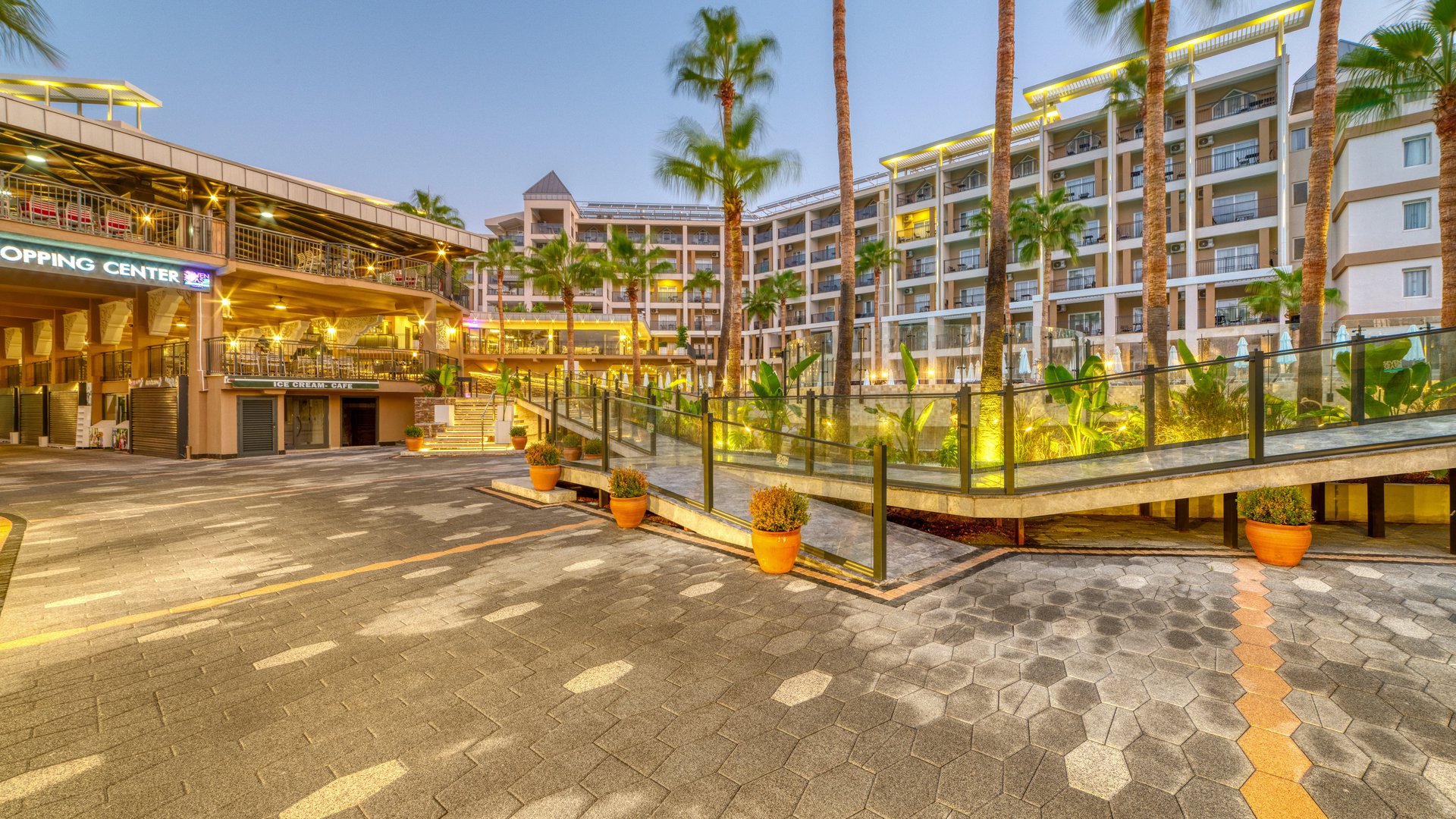 Seven Seas Palmeras Bay