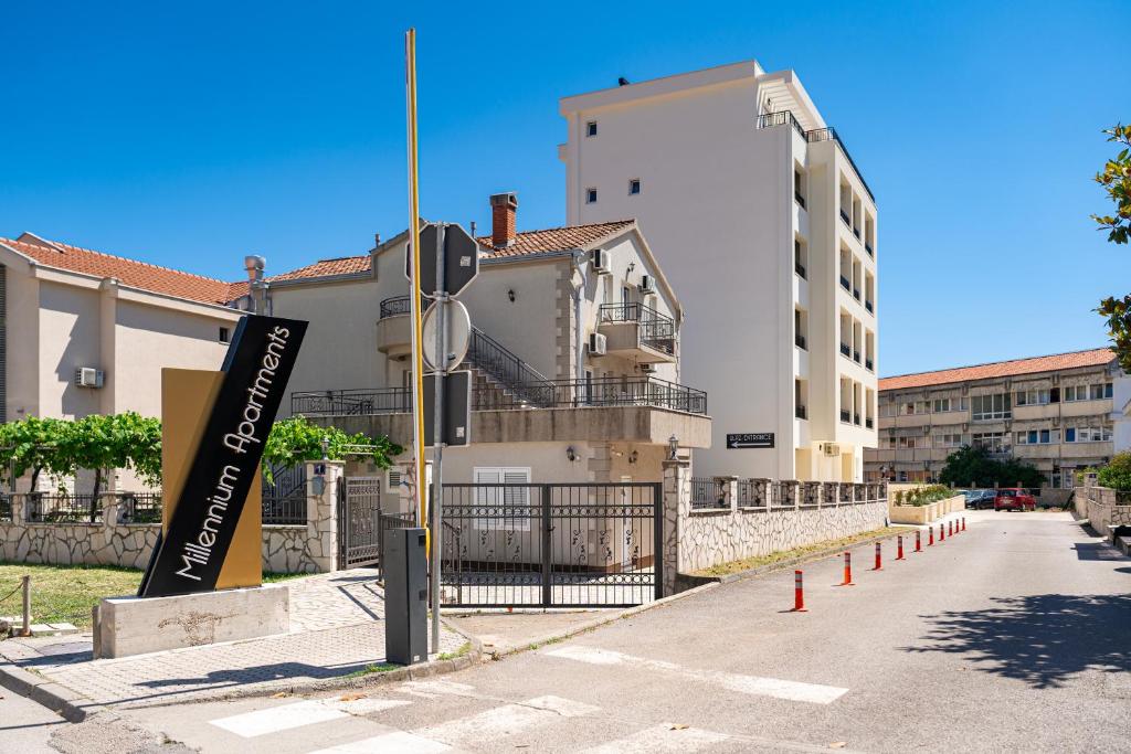 HOTEL MILLENNIUM APARTMENTS BY AYCON — nuotrauka 2