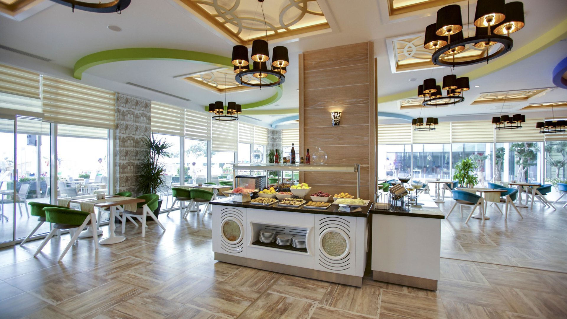 AZURA DELUXE RESORT & SPA
