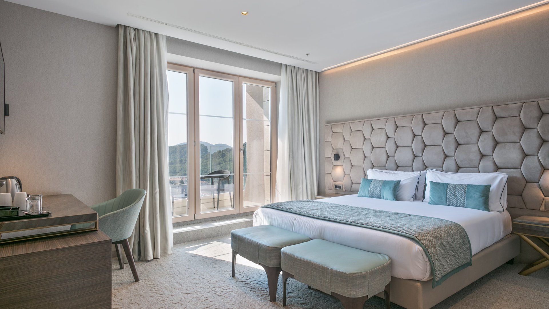 HOTEL AMI BUDVA PETROVAC