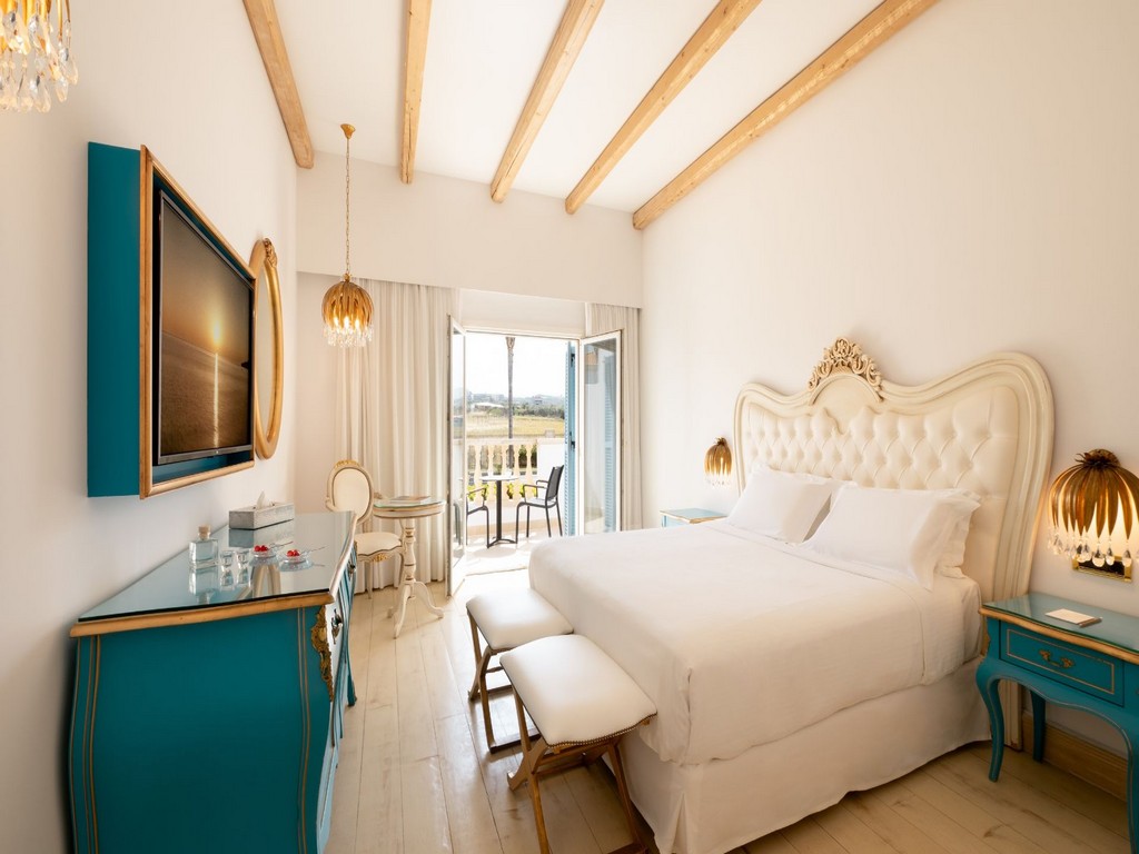 MITSIS SELECTION LAGUNA