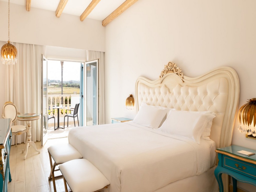 MITSIS SELECTION LAGUNA