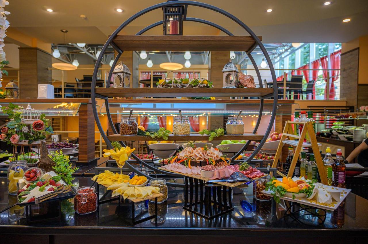 EFFECT Grand Victoria