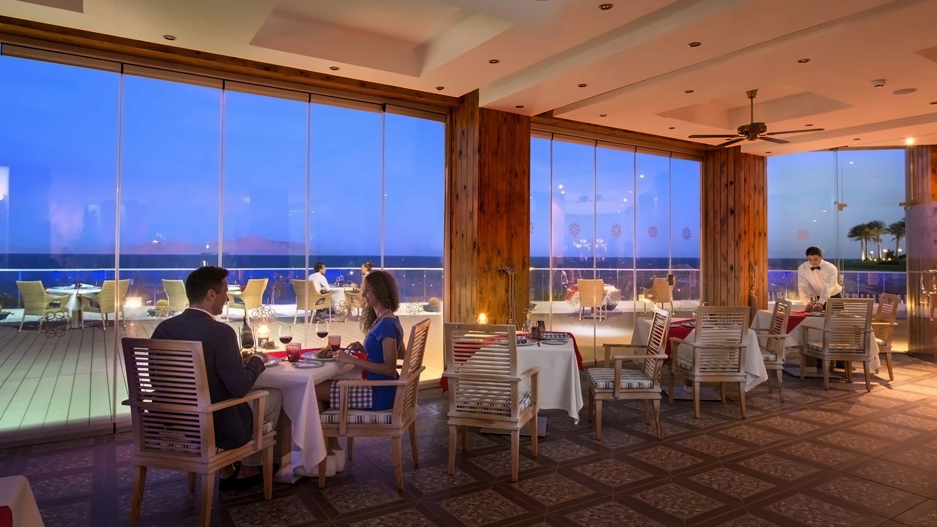 Posh Club Sunrise Arabian Beach Resort - Grand Select
