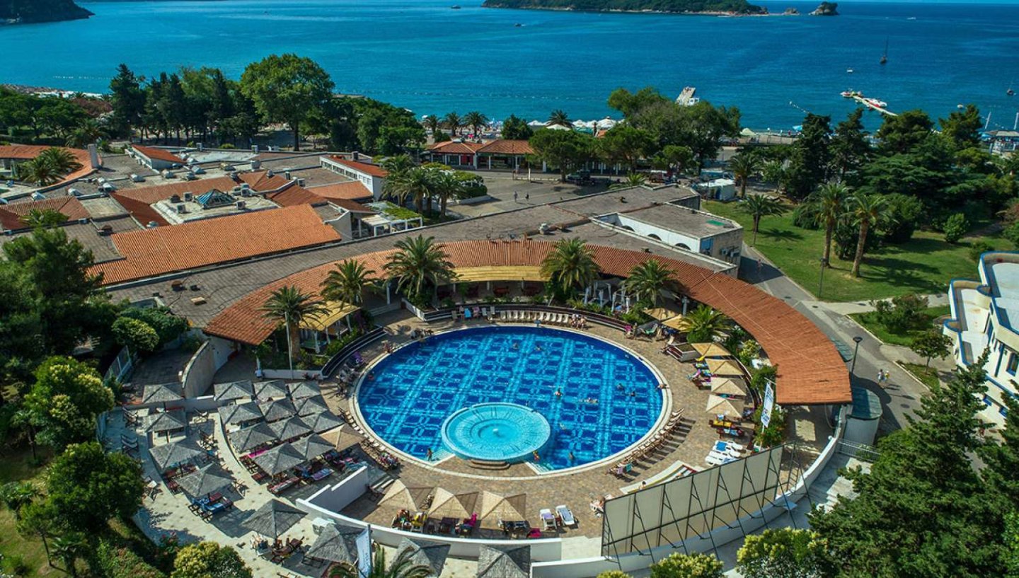 Slovenska Plaza Hotel Complex 3*