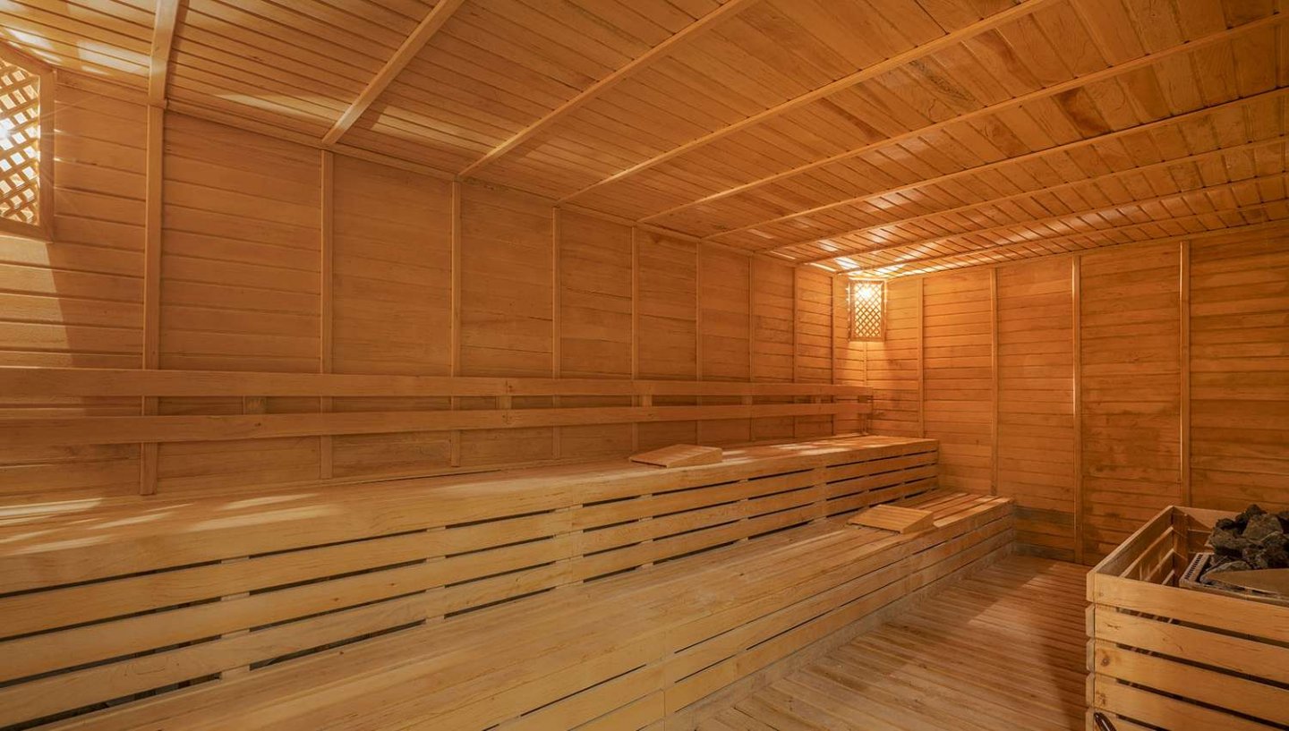 Arnor Deluxe Hotel & SPA