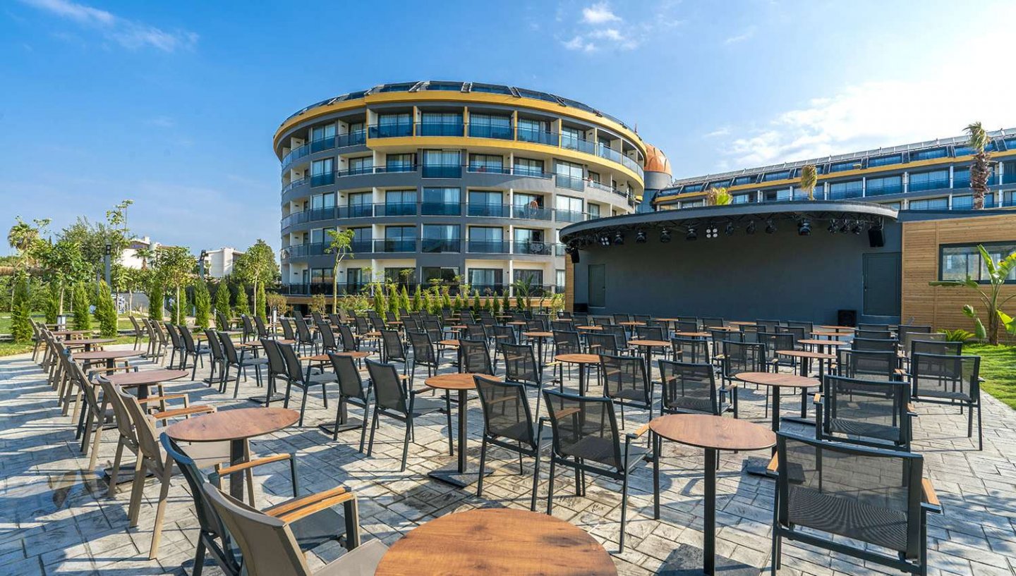 Arnor Deluxe Hotel & SPA