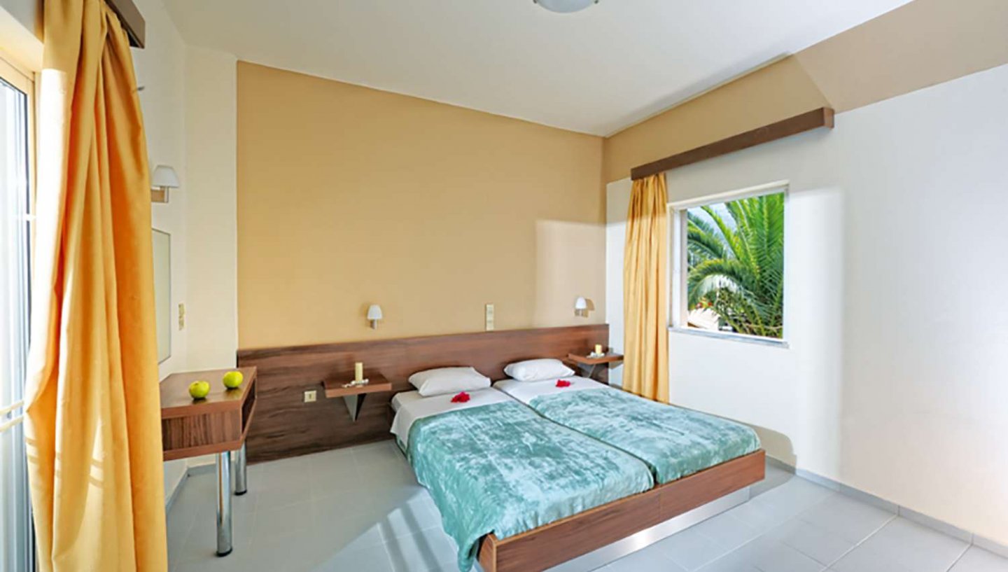 Meropi Hotel & Apartments