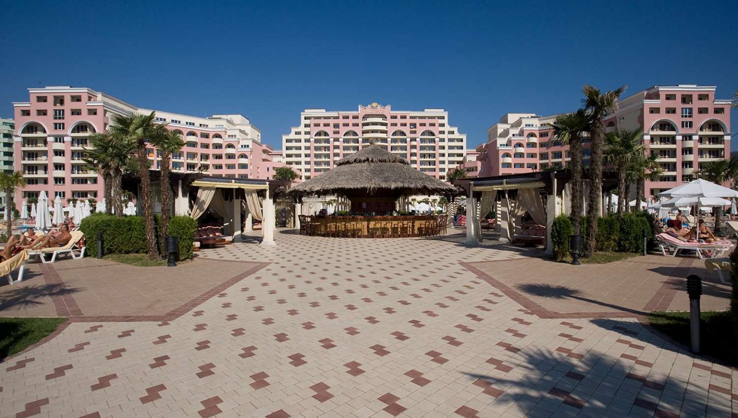 DIT Majestic Beach Resort