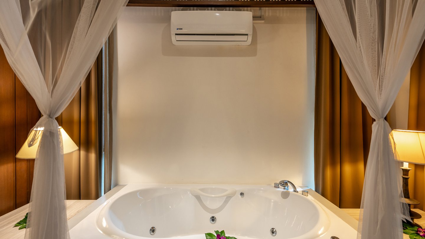 Graceland Khaolak Resort & Spa