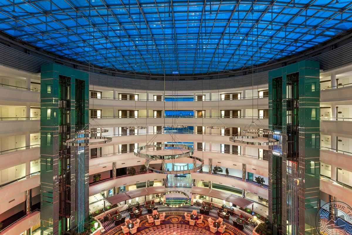 CALISTA LUXURY RESORT