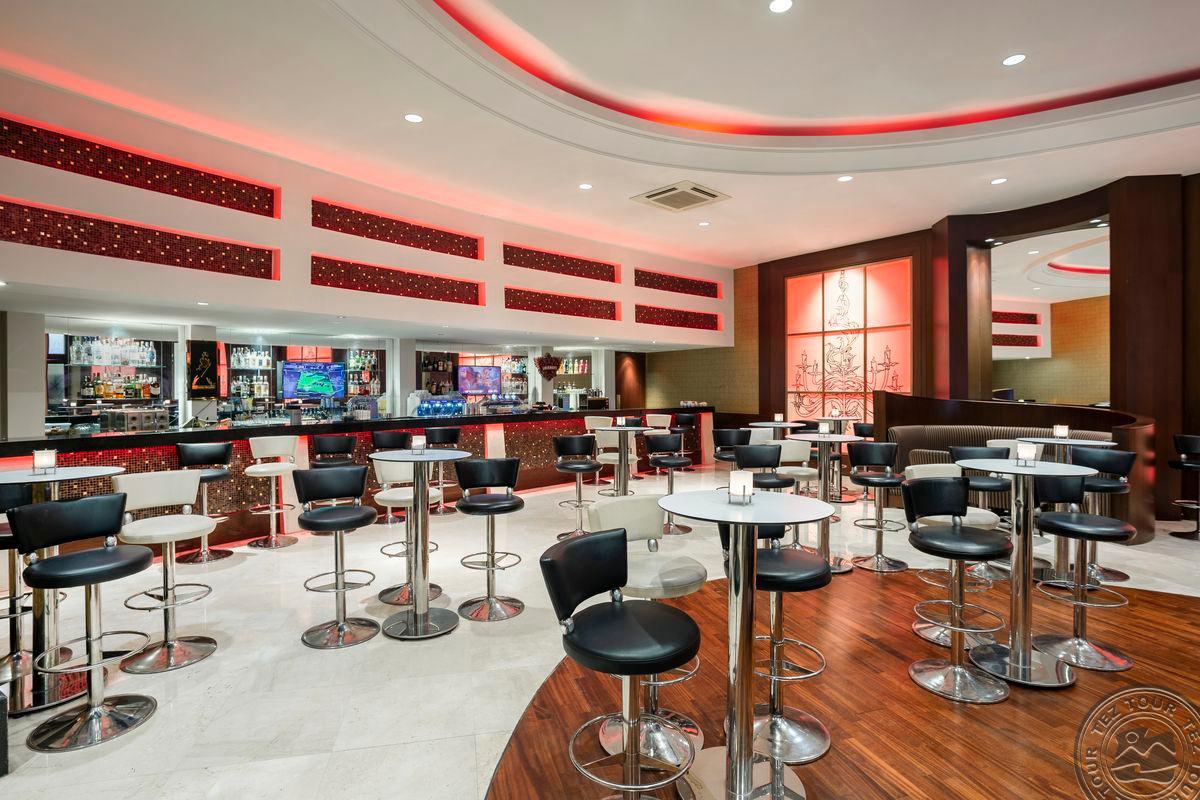 CALISTA LUXURY RESORT