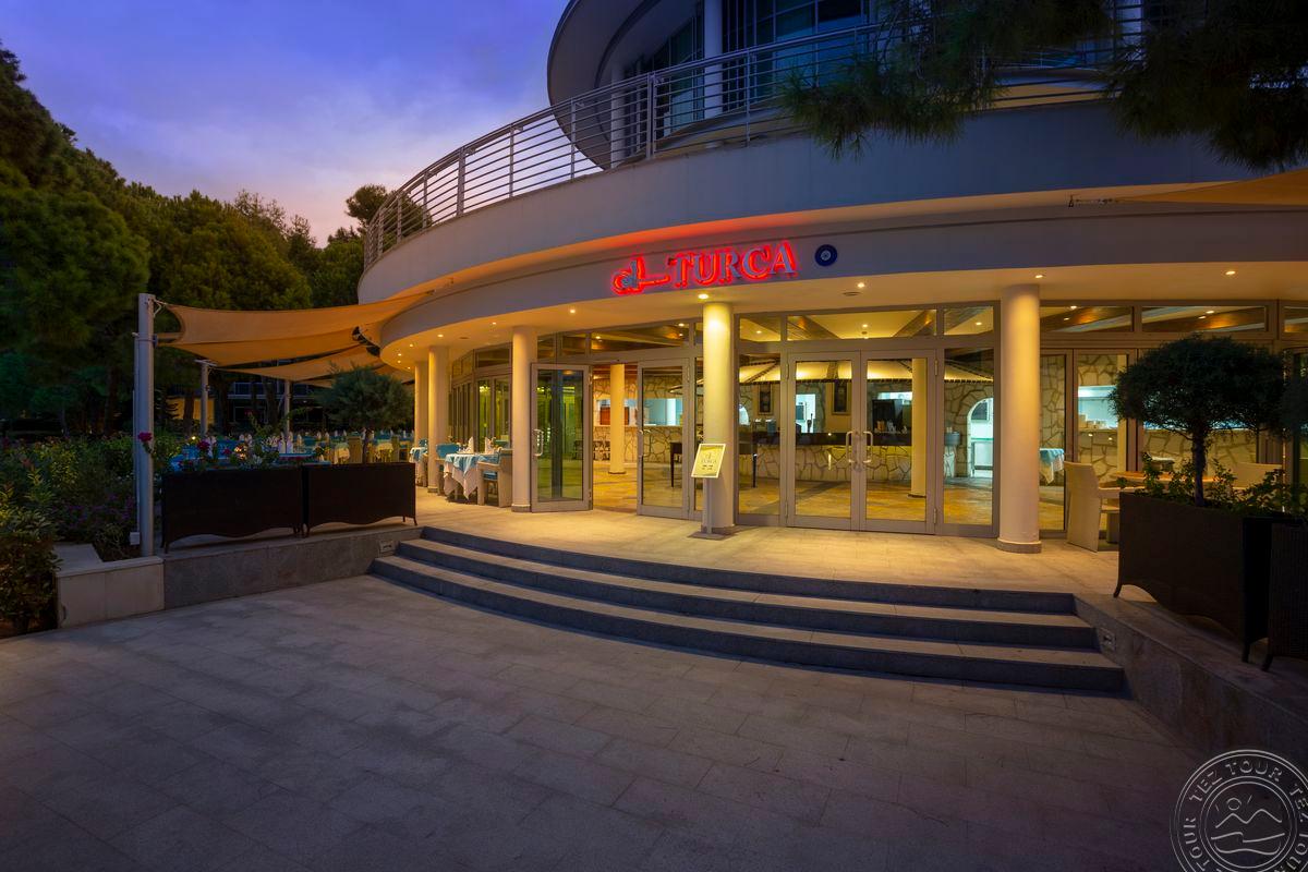 CALISTA LUXURY RESORT