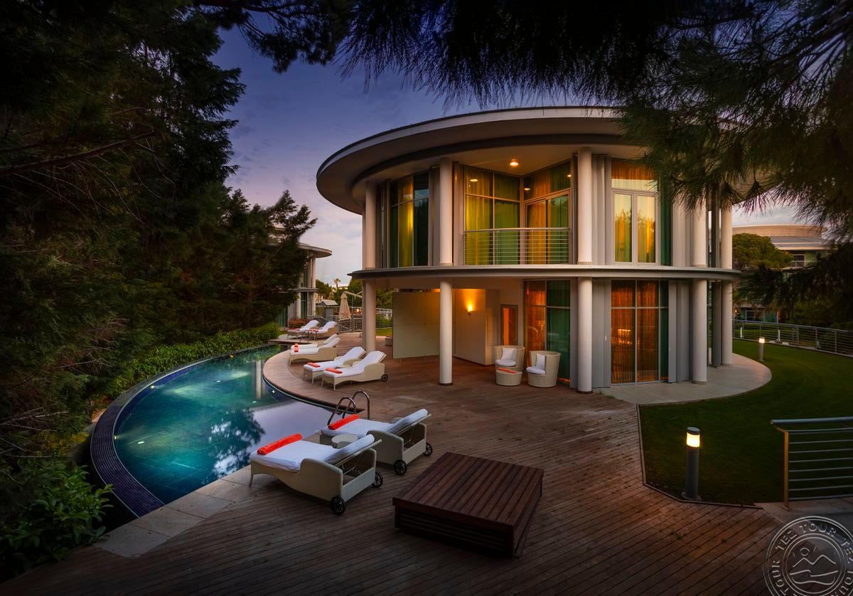 CALISTA LUXURY RESORT