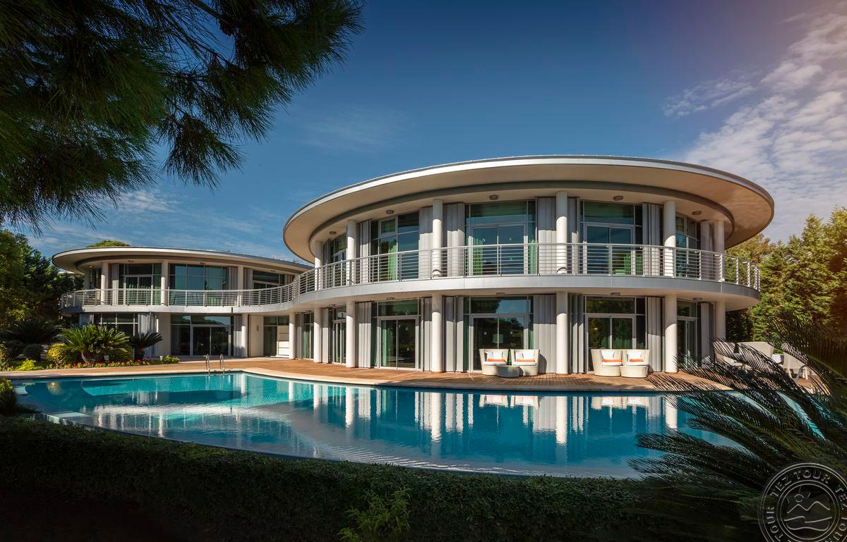 CALISTA LUXURY RESORT