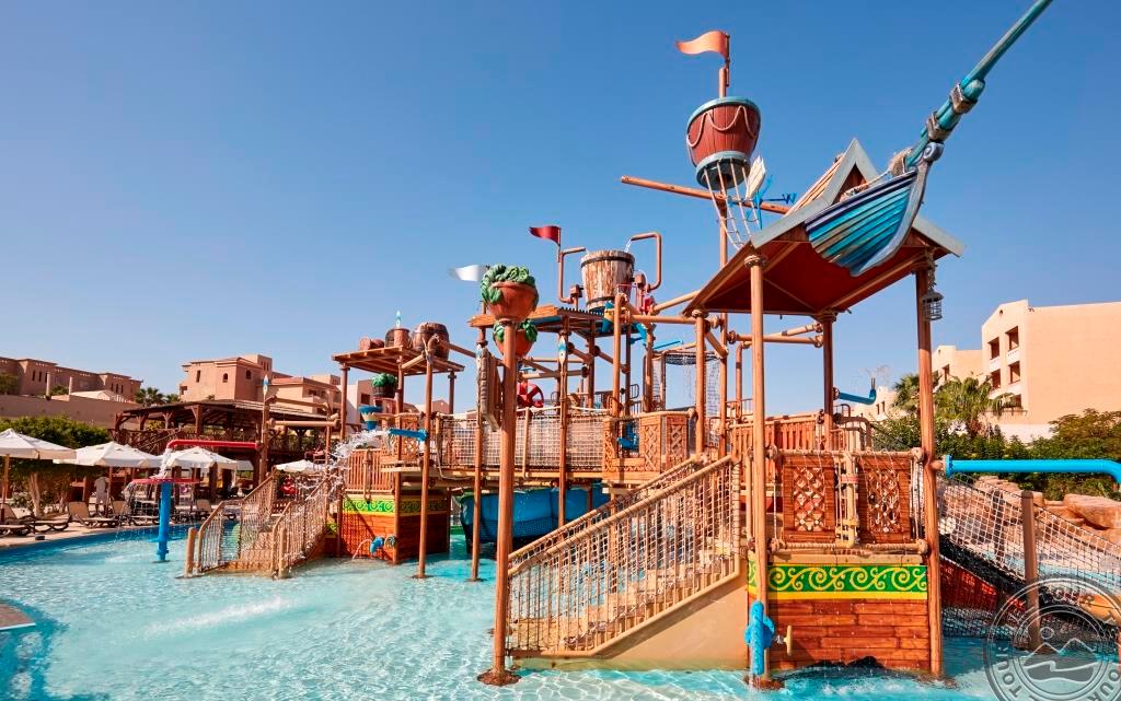 CORAL SEA HOLIDAY RESORT & AQUA PARK